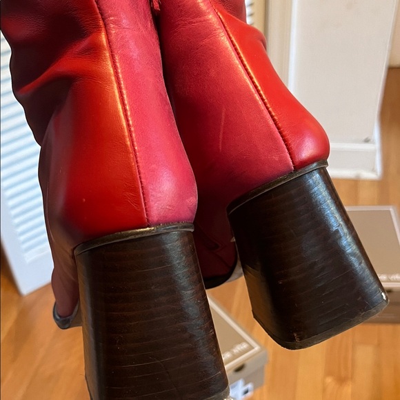 ALOHAS South Lipstick and Magenta Heeled Boots - Picture 4 of 7